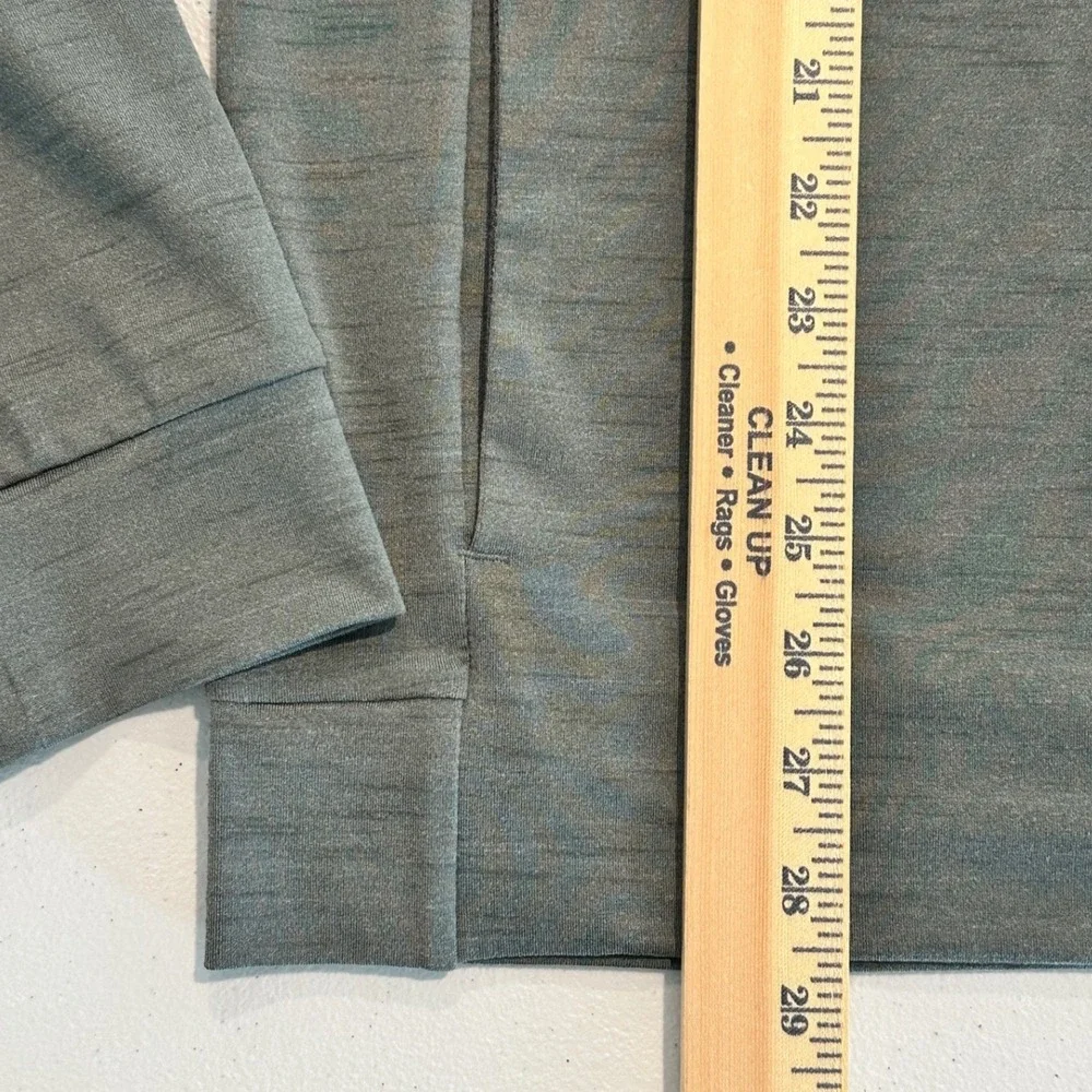Nike Dri Fit Yoga Loose Fit Men's Size Small Tall Gray Hoodie Sweatshirt Stretch